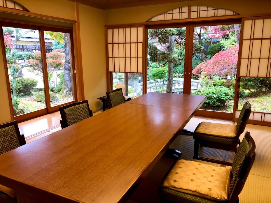 梅の間 福島県会津若松市の老舗割烹料亭 萬花楼（まんげろう） 会津 割烹 萬花楼