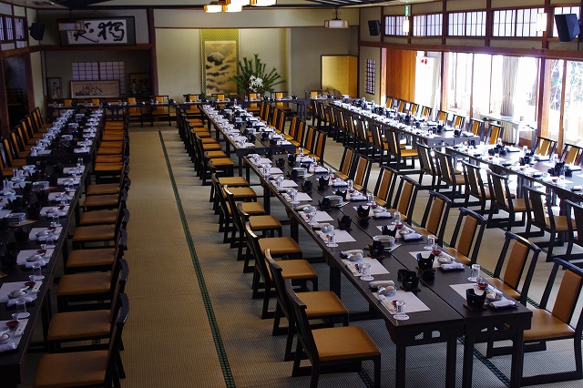 お庭2014,1,24萬花楼大広間＆ 007